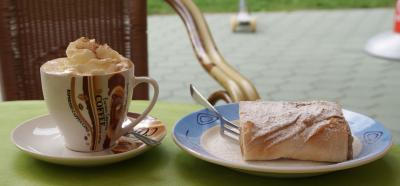 Cafe und Kuchen